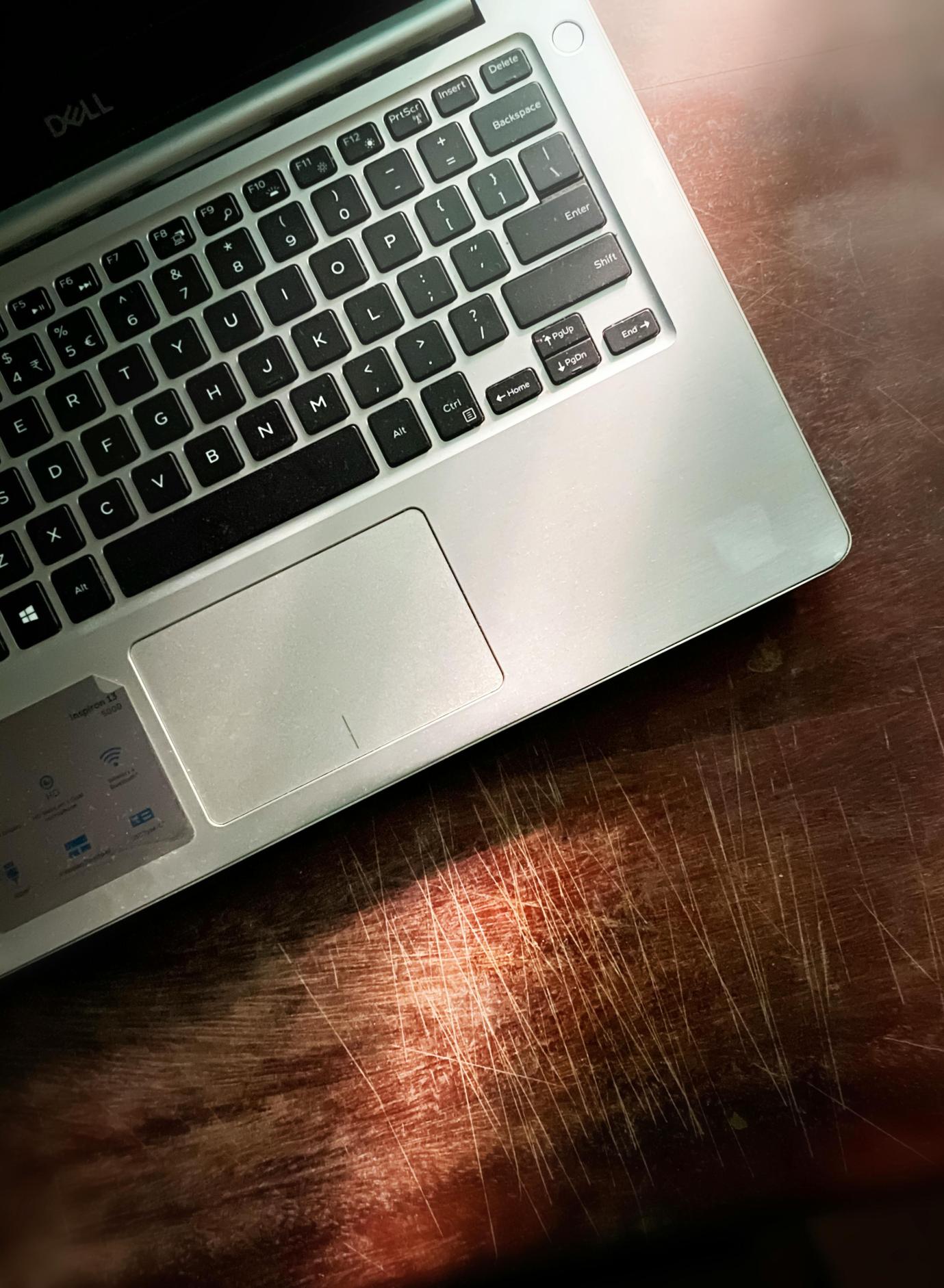 Windows Surface Laptop Go 3 contre Dell XPS 13